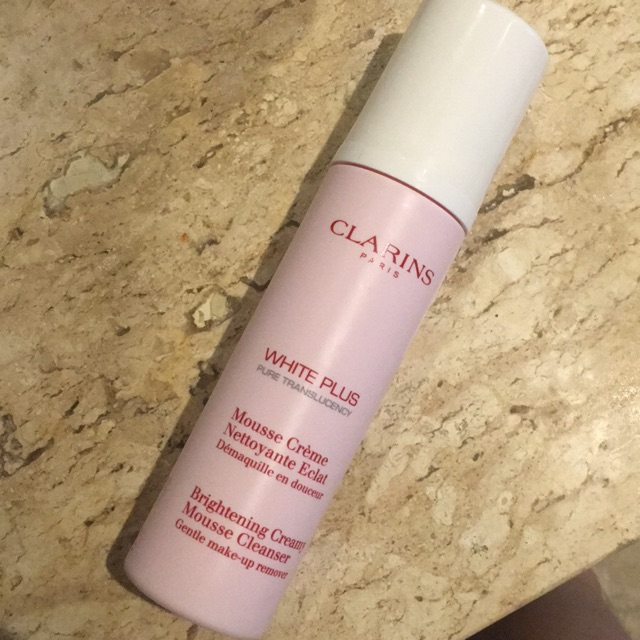 Clarins white plus brightening creamy mousse cleanser 80% 🌟ส่งฟรี