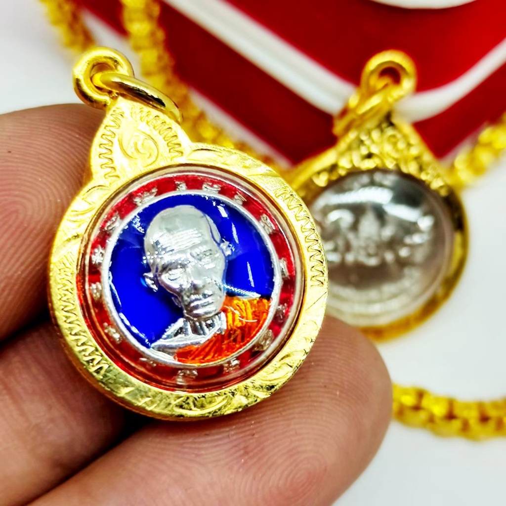 เหรียญเม็ดแตงจิ๋ว กฐินปี 62 หลวงพ่อรวย วัดตะโก เนื้อกะไหล่เงินลงยา งานเลี่ยมทองไมครอนเกรดAกันน้ำ เหม