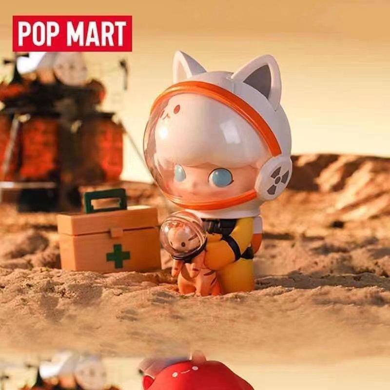 【 Dimoo Price 】กล่องของเล่นตุ๊กตา Dimoo Space Travel Series Pop Mart Box Play Box ของขวัญ สําหรับตกแต่ง
