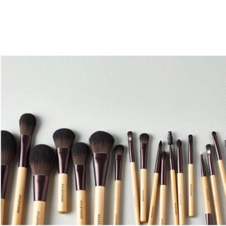 ♥️พร้อมส่ง แท้100%♥️ Innisfree Beauty Tool Brush ( รวมแปรงแต่งหน้า )