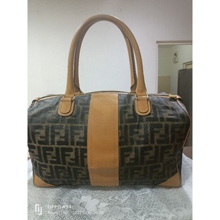 Fendi Boston size 35 used bag like new