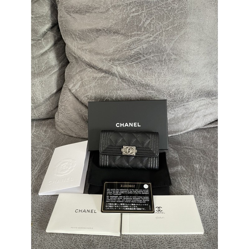 Chanel boy card holder holo31