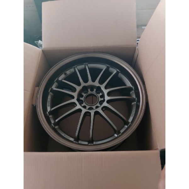 Re30 ขอบ18  9.5 วงละ3500 มือ1