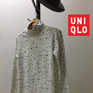 เสื้อคอเต่า UNIQLO แท้💯 (size L)