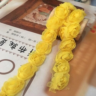 ผ้าลูกไม้ ลาย ดอกไม้ กุหลาบ แถว (สีเหลือง มีให้เลือกสองขนาด) ขนาดเล็กจิ๋ว กว้าง 2 cm