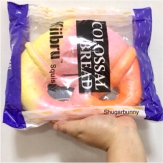 💖พร้อมส่ง💖แท้Kiibru สกุชชี่ใหญ่จัมโบ้!Colossal Bread