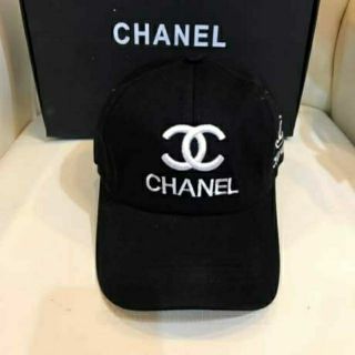 หมวกแก๊ป chanel สีดำราคาส่ง