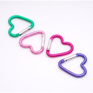 อลูมิเนียมอัลลอยด์ Carabiner Heart Shaped Heavy Duty Metal แคมป์ปิ้ง หัวเข็มขัดสำหรับเดินป่าขวดน้ำ Keychain