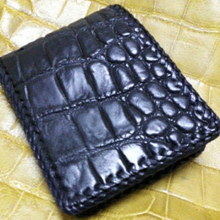 crocodile wallet กระเป๋าสตางค์  Crocodile Wallet Alligator belly lacing