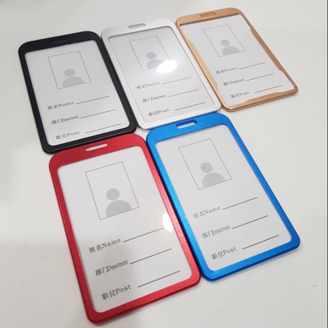 ideecraft กรอบใส่บัตรพนักงาน โลหะอย่างดี เปิดหน้า-เปิดหลัง 2 ด้าน แนวตั้ง สวย ทันสมัย บางเบา ทนทาน ใช้ง่าย