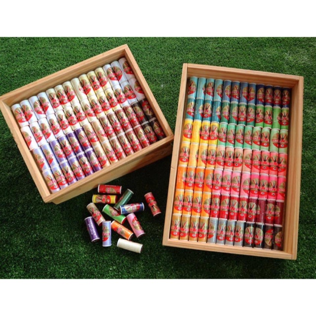 ด้ายเย็บผ้าวีนัส ความยาว100หลา  สั่งด้ายอย่างเดียว หลอดเดียว ขออนุญาตไม่ส่งนะคะ