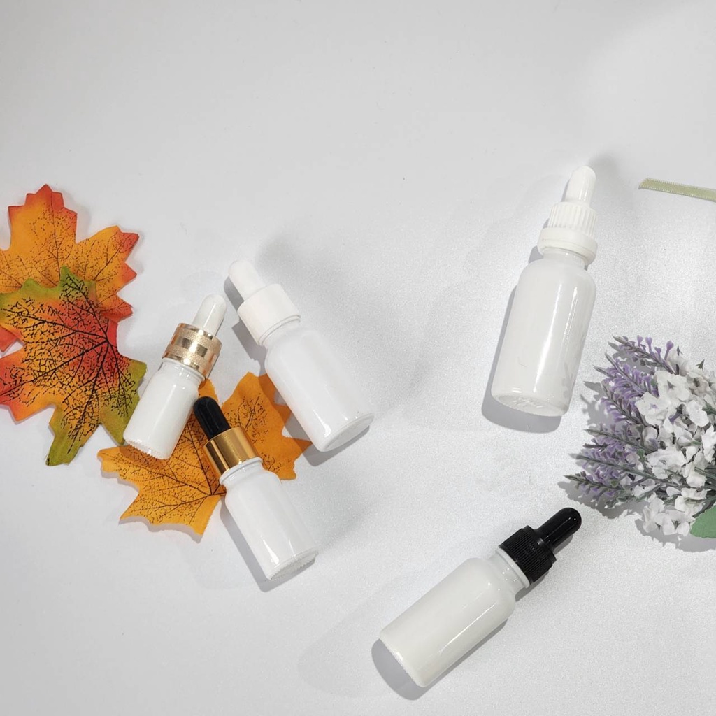 ขวดแก้วดรอปเปอร์สีขาว ขนาด 5ml 10ml 15ml 20ml 30ml แพ็กเกจเครื่องสำอาง ปกป้องจากแสงภายนอก ทนต่อสารเคมีดีเยี่ยม