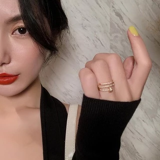 แฟลชแหวนเพชรแหวนสกรูหลายชั้นแฟชั่นใหม่ผู้หญิงแหวนเพชรระดับไฮเอนด์