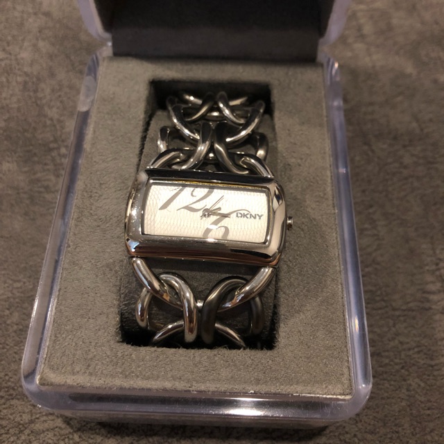 DKNY watch, สี silver