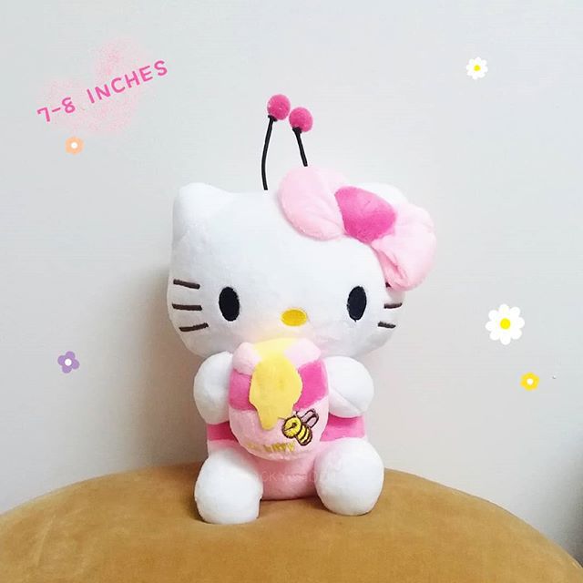 คิตตี้ ~ Kitty ~ ชุดผึ้ง
