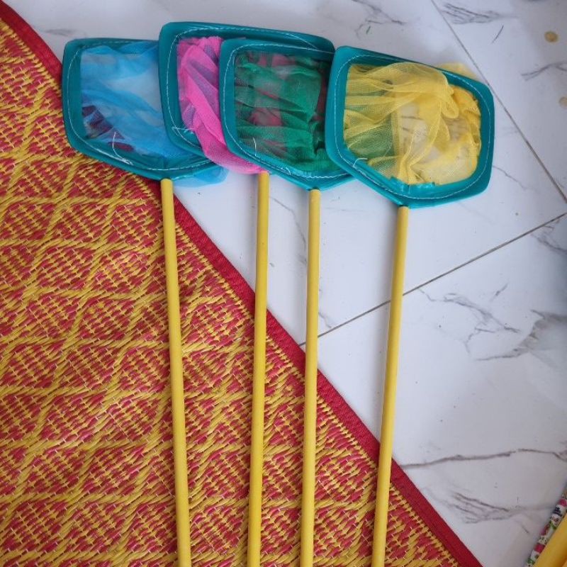 ที่สำหรับตักปลาเล็ก18บาท คละสี