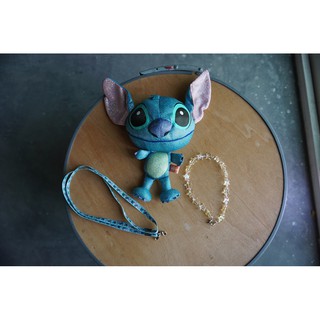 กระเป๋าหิ้ว คล้องแขน สะพาย crossbody รูป Stitch  disney แท้  ใส่บัตรพนักงาน ใส่บัตรใส่เงินได้ ของใหม่เก่าเก็บ