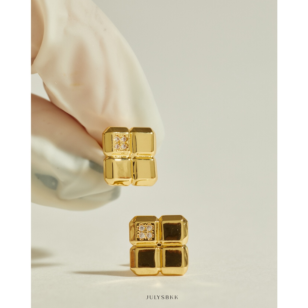 Julys - chocolate stud earrings