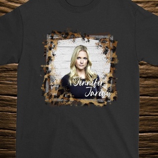 เสื้อยืดโอเวอร์ไซส์ใหม่ เสื้อยืด ลาย Jennifer Jareau A. เจ โมเดลรูปเสือดาว เหมาะกับวันแม่ วันพ่อ สําหรับผู้ชาย012711 ผ้า