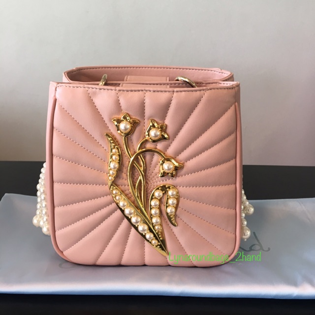 กระเป๋า Lynaround สะพายข้าง