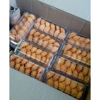 ขนมไข่กรอบโบราณ 12 ชิ้น ((ร้านคุณชายขายขนม จ.ตรัง))