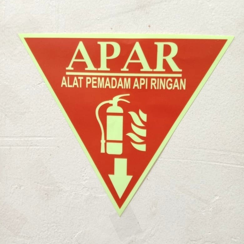GLOW IN THE DARK APAR TRIANGLE STICKER UK 20X20CM