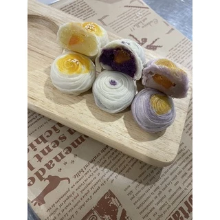 ขนมเปี๊ยะไส้รวม ถั่ว เผือก มันม่วง....1 กล่อง 12 ชิ้น พอดีคำ รวม 3ไส้ในกล่อง ฟินมากก