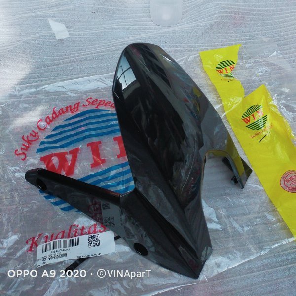 Hitam Sonic 150 led k56 บังโคลนหน้าสีดํา แบรนด์ win ไม่เดิม