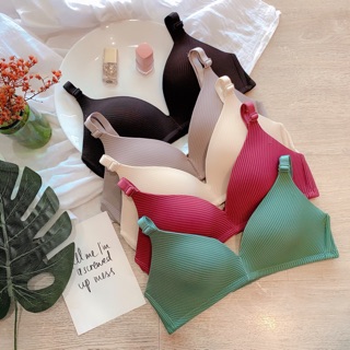 Soft bra บราไร้โครง นุ่ม พร้อมส่ง 💜