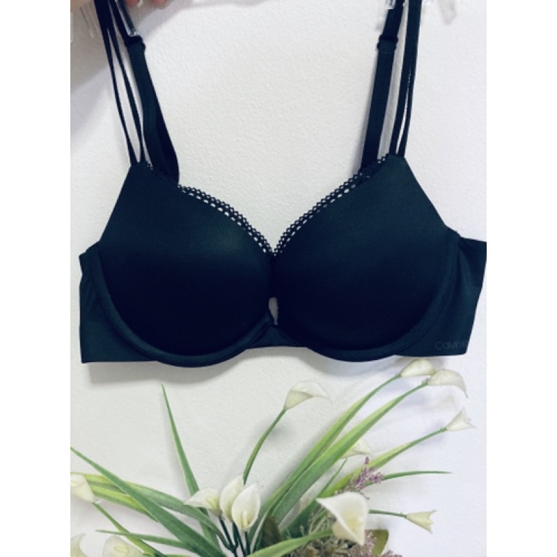 Clavin Klein ดันทรง 34B ของแท้ มือสอง 98%