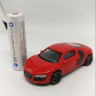 Audi R8 by majorette