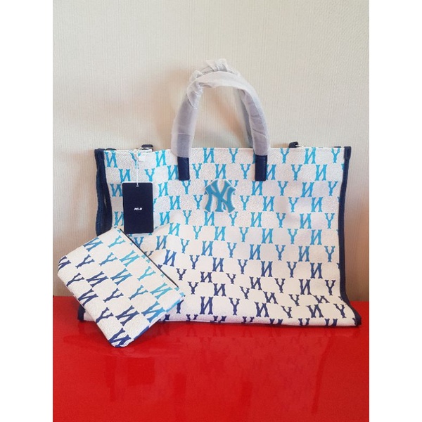 กระเป๋าMLB..........