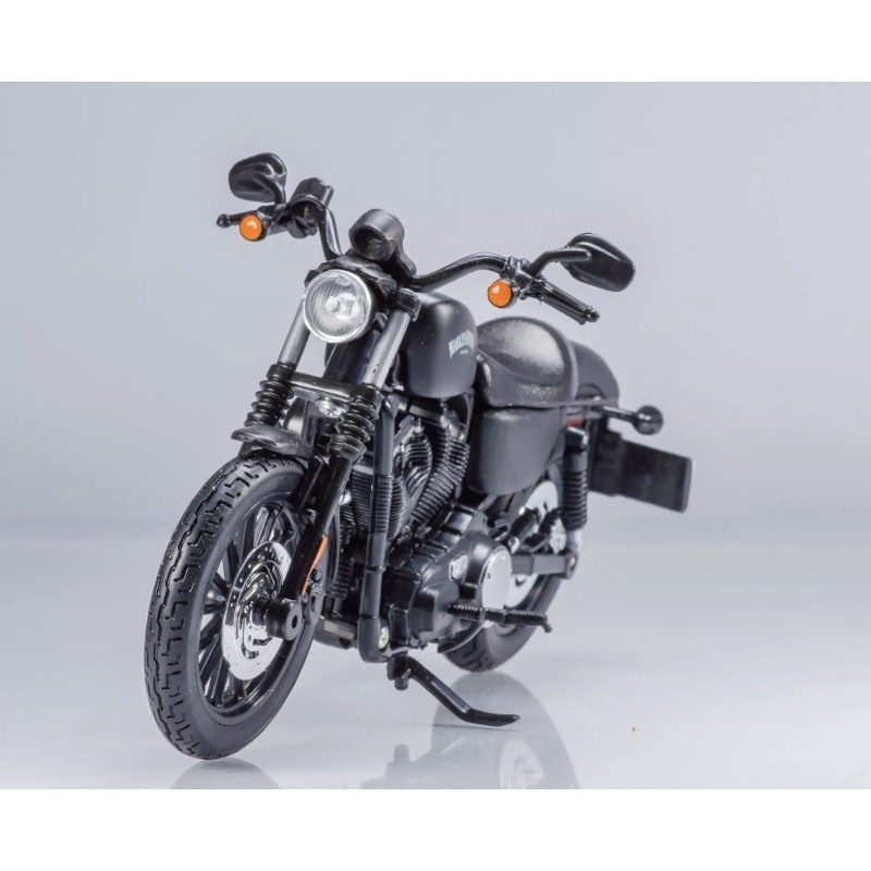 โมเดลรถมอเตอร์ไซค์ harley davidson sportster iron 883 สเกล1:12รายละเอียดสวยสมจริงเป็นงานโมเดลตั้งโชว์และเข็นเล่นได้