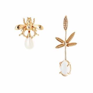 ต่างหู Gold Vintage Bug Leaf Earrings 925 Silver