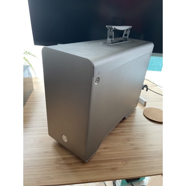 Akitio eGPU Node pro ไม่มี การ์ดจอ พร้อมสาย Thunderbolt 1เส้น