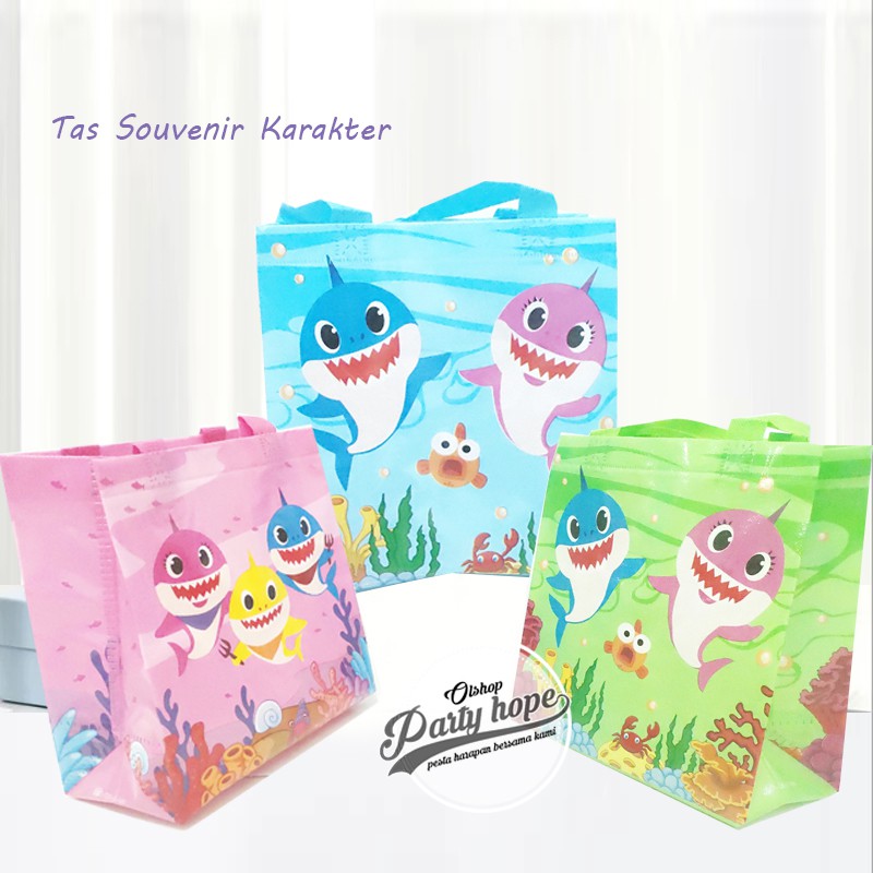 กระเป๋าวันเกิด Baby Shark / กระเป๋าของที่ระลึกวันเกิด / กระเป๋า Goodie / กระเป๋าวันเกิด Baby Shark -