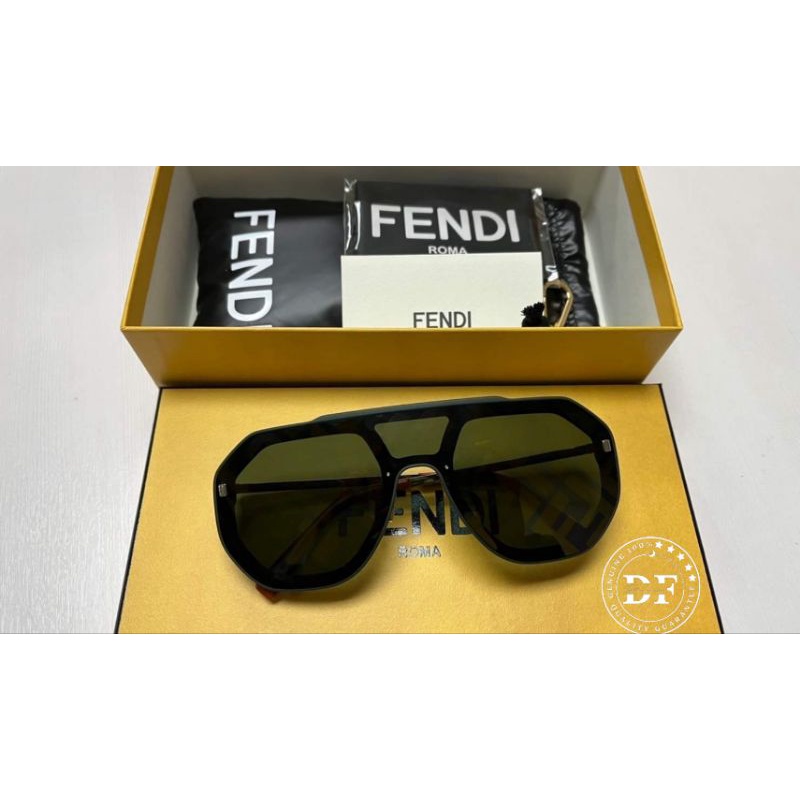 แว่นกันแดด New Fendi Sunglasse ของแท้💯