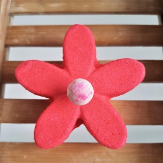 (ของใหม่) Lush Pink Petitgrain Bubble Spinner 100g.