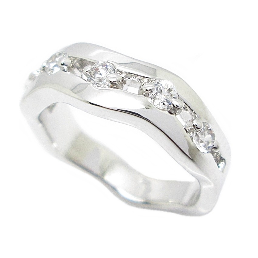 แหวนฉลุ ประดับเพชร ชุบทองคำขาว แหวนผู้หญิงมินิมอล แหวนชุบทองคำขาว