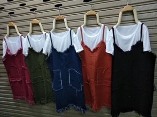 ชุดเอี๊ยมกระโปรง แถมเสื้อตัวใน