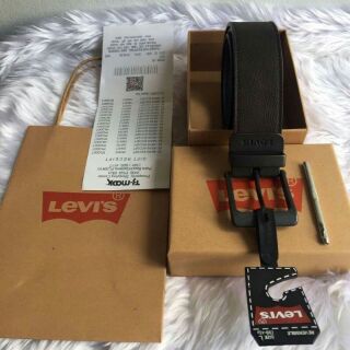 🐩 🎉Levis men reversible Leather Belt with package🎉 เข็มขัดหนังสาย 2 สี แบบหนังด้านหัวเข็มขัดโลหะแบบเรียบ