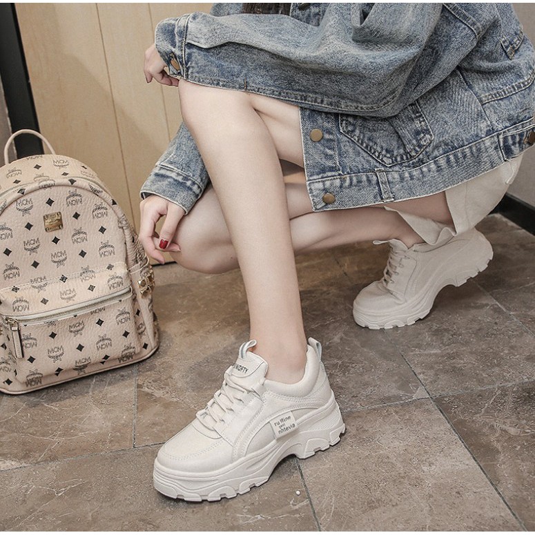 💥ส่งฟรี ราคา 245บาท💥 มีไซส์ 35-42 รองเท้าผ้าใบผู้หญิง สไตล์แฟชั่น เสริมส้น 5 ซม Premium Women Sports Shoes