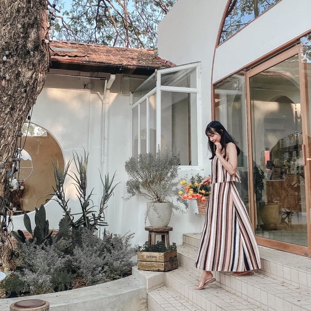 Ella dress ((brand : lookbook ))