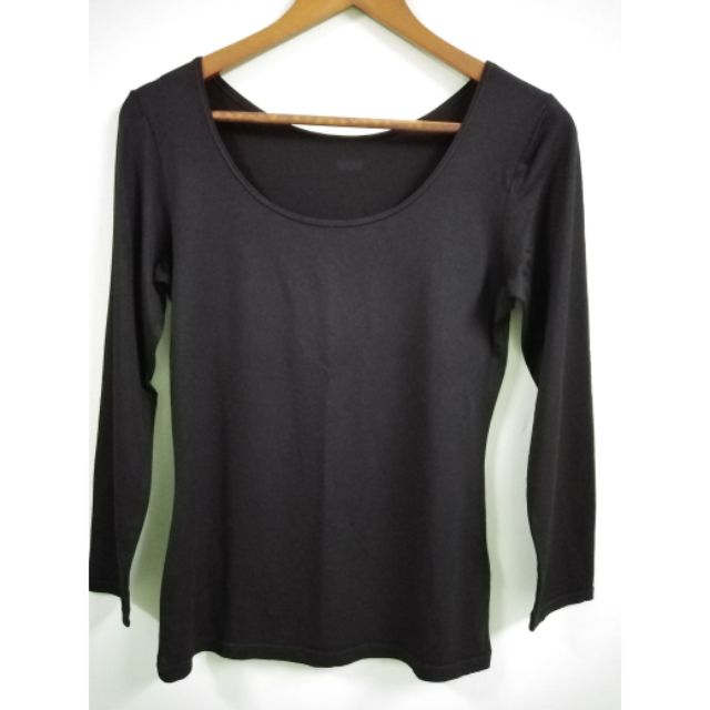 เสื้อกันหนาว​ heattech​ uniqlo​
