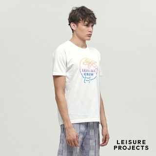 LEISURE CREW T-SHIRT (WHITE)เสื้อคอกลมเเขนสั้น LEISURE PROJECTS พิมพ์ลาย LEISURE CREW เทคนิคสกรีนไล่สี