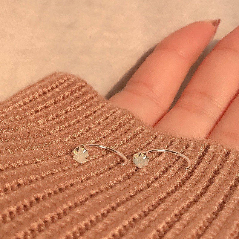 SissyJewelry // ต่างหูเงินแท้ รุ่น half hoop ประดับพลอย Swarovski และ CZ (4mm) ต่างหูแฟชั่น