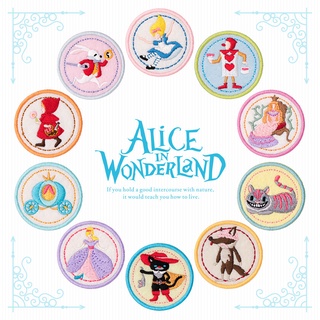 แผ่นสติกเกอร์ ปักลาย Alice Sleepwalking in Wonderland มีกาวในตัว เข้ากับทุกการแต่งกาย สําหรับตกแต่งเสื้อผ้า กระเป๋าเป้สะพายหลัง กระเป๋านักเรียน diy