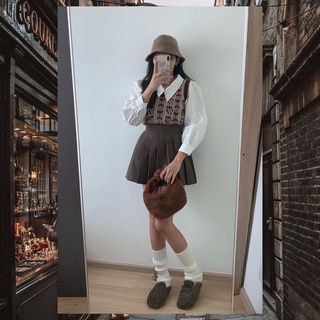 Snowflakes vest — (redbrown) พร้อมส่ง