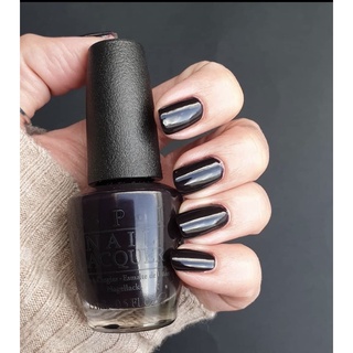 พร้อมส่ง OPI สี Lincoln Park After Dark  สีม่วงมะเหมี่ยวเข้มๆๆ เหมาะกับใครที่อยากทาให้มือขาวเท้าขาว   แท้ 💯%