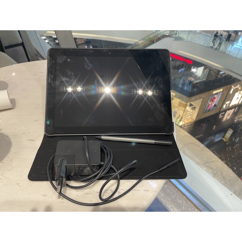 ส่งต่อ Surface go (มือสอง)